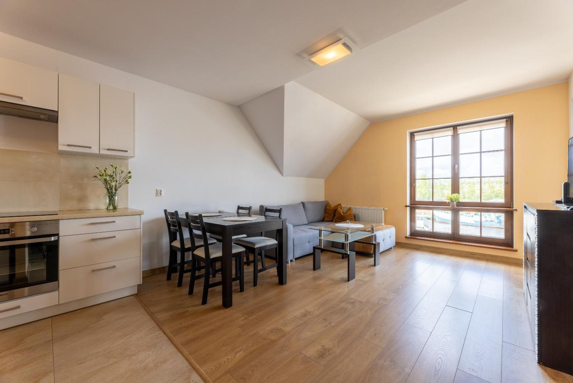 Apartamenty Baltyckie - Bulwar Portowy - Widok Na Port, Centrum, Najlepsza Lokalizacja W Ustce Ustka Luaran gambar